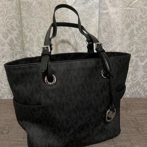 Michael Kors jet set logo tote bag, black